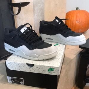 Air Jordan 4 rm